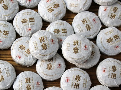班章古树春尖云南普洱茶熟茶小玉饼迷你沱老勐海茶叶散装称重批发图1