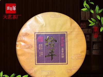 2019云南特产普洱茶 古树金芽拾年熟茶茶饼357g 厂家直销一件代发图1