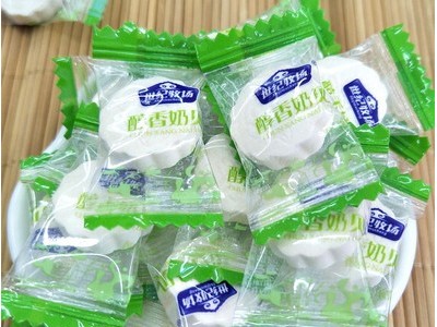 世纪牧场独立奶贝 内蒙特产世纪牧场草原奶贝儿童干吃奶片图1