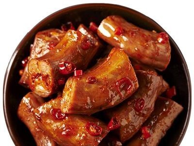 麻辣鸭脖子特产零食10包 卤味休闲小吃大礼包 真空独立小包装包邮图1