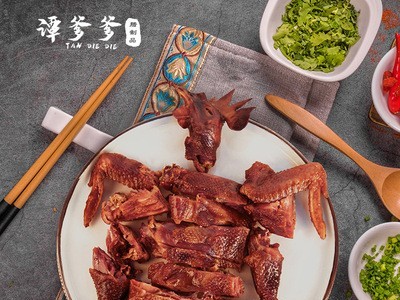 湖南特产厂家直销 农家柴火烟熏散养土家腊鸡500g 批发图2