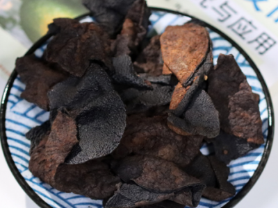 新会陈皮 自然仓三十年单瓣皮断皮泡水泡茶喝 库存千斤全清可议价图1