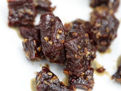 厂家批发草原香辣手撕牛肉干150g便携特色小吃风干牛肉干休闲零食图5