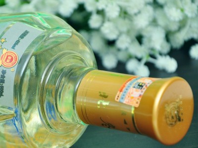 内蒙古特产53度.42度北冬虫夏草酒营养健康厂家批发礼盒礼品酒图1