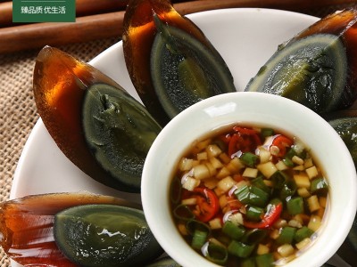 松花蛋枣庄批发 微山湖松花蛋 香嫩流油真空包装即食松花蛋图4