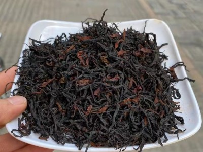 云南古树野生红茶散装批发花果蜜香凤庆野生古树晒红茶叶市场直销图2