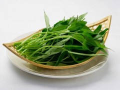 哪些蔬菜容易受到农药污染？这些蔬菜买回家记得提前浸泡！