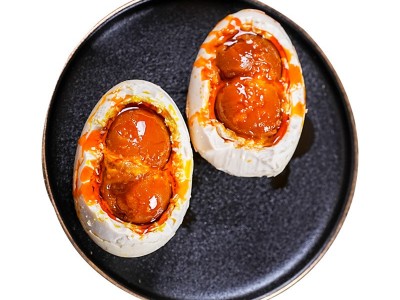 双黄咸鸭蛋正宗流油大个熟白洋淀特产非烤海鸭蛋腌制咸蛋厂家直供图5