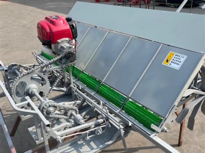 轻巧型4行水稻插秧机水田农用全自动汽油6行种植移栽热销机型图4