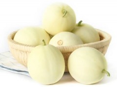 香瓜在种植过程中要怎么施肥，一共要施几次肥？