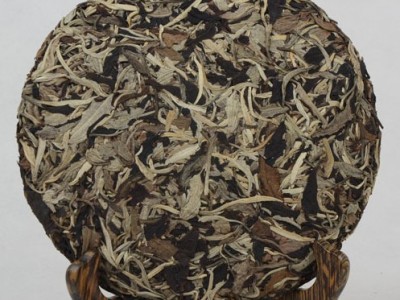 云南景谷老白茶春茶白牡丹饼高山花香牡丹王茶饼茶叶日晒357g批发图5