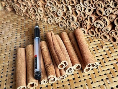 烟桂肉桂棒香薰桂皮装饰桂皮 烟桂仔8cm厂家批发图2