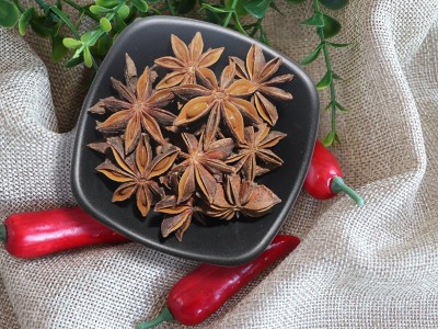 广西八角无硫散装批发火锅底料调味品八角香料炖肉调料大红八角瓣图3