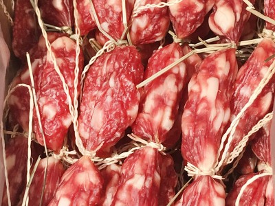 东莞粒肠短肠腊肠广式腊肉肥瘦适中肉香咸甜广东腊肠广味餐肠批发图2