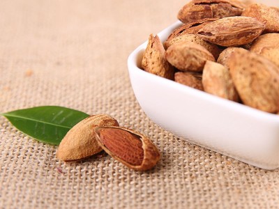 巴旦木扁桃仁整箱/坚果零食特产批发10斤一箱/散装/诚招代理图5