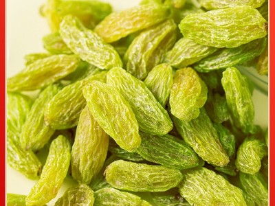 新疆绿香妃葡萄干吐鲁番大颗粒甜提子散装量大批发蜜饯休闲零食图3