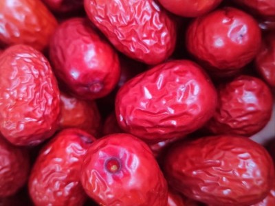 新疆若羌红枣新疆灰枣干枣子零食皮薄肉厚厂家整箱20斤批发图2