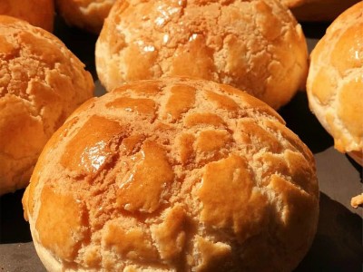 港式菠萝包整箱夹心菠萝包菠萝味即食面包休闲零食手撕面包批发图2