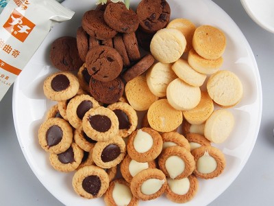 波路梦普奇曲奇饼干芝士黄油巧克力软香小饼干网红小包装休闲零食图3
