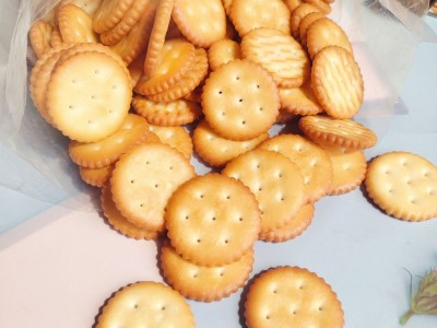雪花酥用饼干小奇福饼干500g小圆饼干雪花酥原料奶盐黑糖批发图2