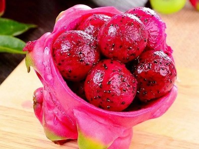 红心火龙果新鲜正宗水果一整箱时令当季果肉饱满红肉水果新品图3