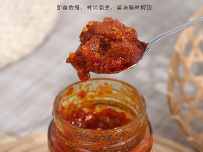 批发香辣牛肉酱驴肉酱鹿肉酱大块牛肉拌面拌饭调味酱辣椒酱瓶装图3