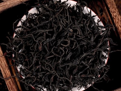 凤庆滇红茶 云南大叶种茶 醇厚甘甜古树红茶 500克散装红茶批发图3