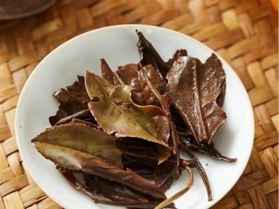 福鼎的白茶2011年老白茶枣香贡眉饼白茶饼350g原产区走量带资质图3