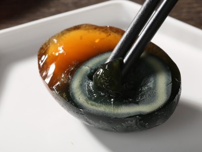 微山湖溏心松花蛋无铅工艺厂家批发松花蛋软糯溏心皮蛋20枚整箱图2