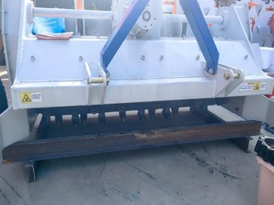 碎石机 开垦清石机 农用石头破碎机 戈壁开荒粉石机图3