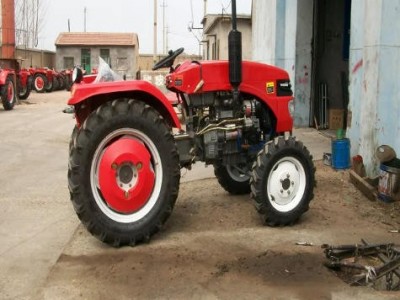 单缸四轮拖拉机 18马力 柴油机 农用小四轮 配有输出轴图3