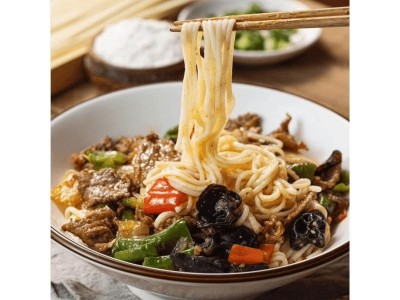 【新疆产地直发】拉条子圆面条拌面炒主食手工拉面挂面新疆特产图3