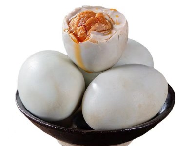 山东湖区特产工厂批发真空包装流油盐鸭蛋10个装咸鸭蛋礼盒咸鸭蛋图5