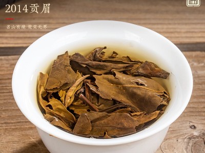 福鼎白茶正宗老境界茶叶紧压小方片礼盒装送长辈一条180克小茶饼图5