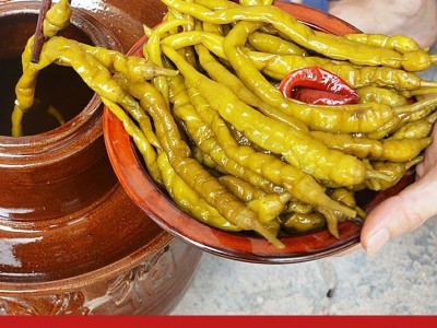 网红泡椒笋尖山椒脆笋香辣笋丝罗汉笋尖解馋小零食酸辣即食批发图2