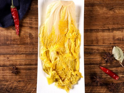 现货东北酸菜 厂家批发20斤一箱 大缸东北酸菜 白菜腌制图2