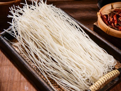 云县中粗米粉干米线全干特产过桥米线土鸡批发云南干制云南米线图4
