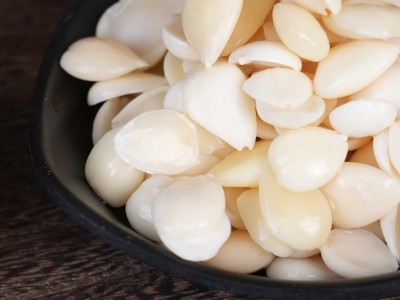 盐水美味山杏仁罐头 可拌凉菜熬粥食品 250g*40袋固形物65%图3