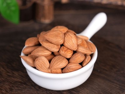 厂家批发供应 带皮大粒甜杏仁 南杏仁 颗粒饱满 产地供应批发图5