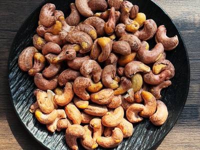 代发带皮腰果盐焗紫皮腰果原味坚果新货广西特产干果零食紫皮腰果图3